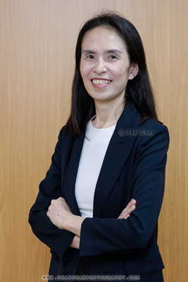 Indoor Corporate Headshot Photoshoot @ Ms Ng's Learning Academy @ Serangoon Indoor Corporate Headshot Photoshoot - Ms Ng
